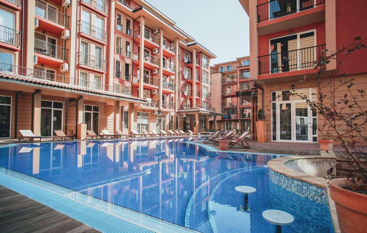 Sunny View Central - Menada Apartments Сонячний Берег Екстер'єр фото