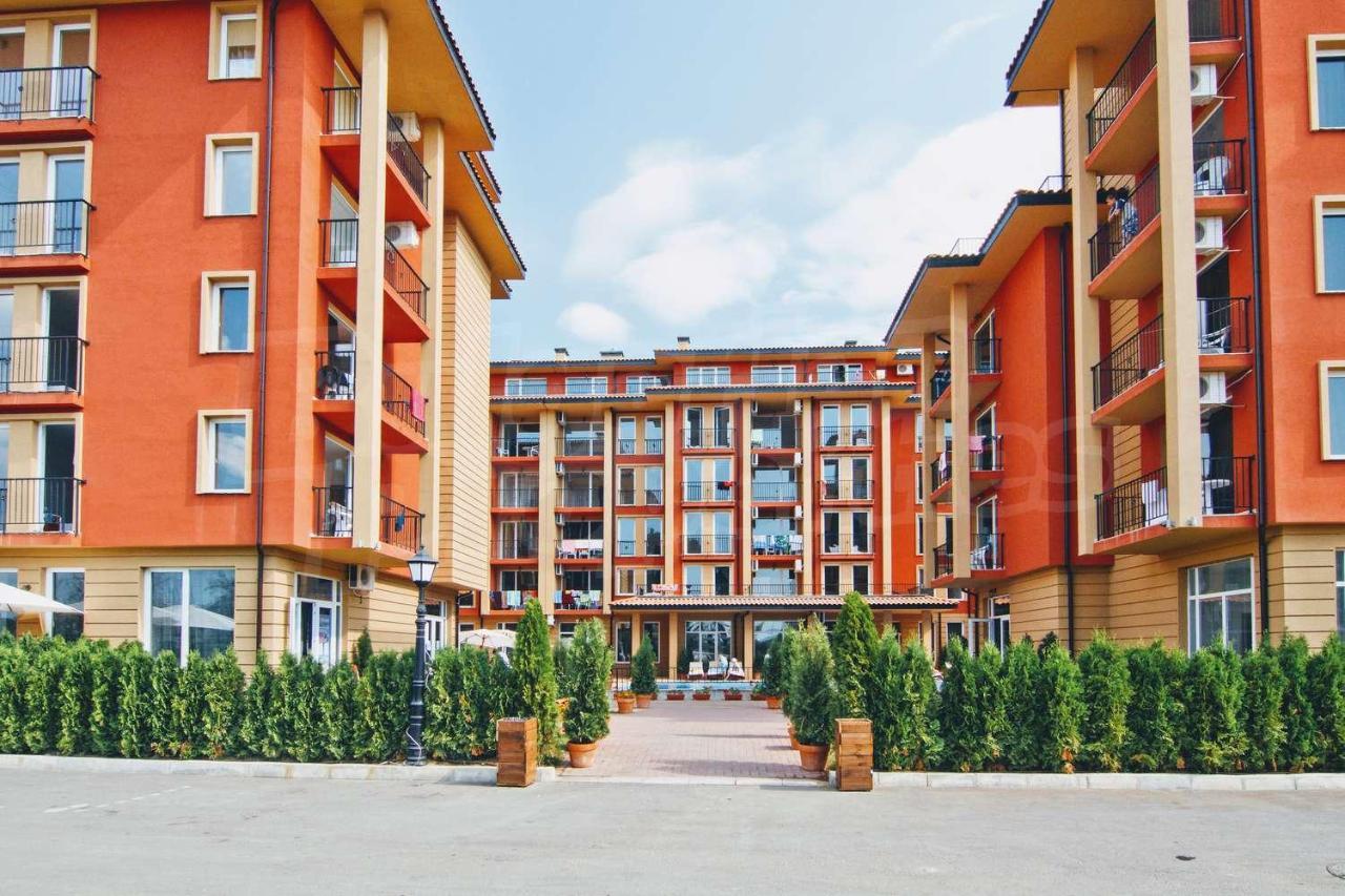 Sunny View Central - Menada Apartments Сонячний Берег Екстер'єр фото