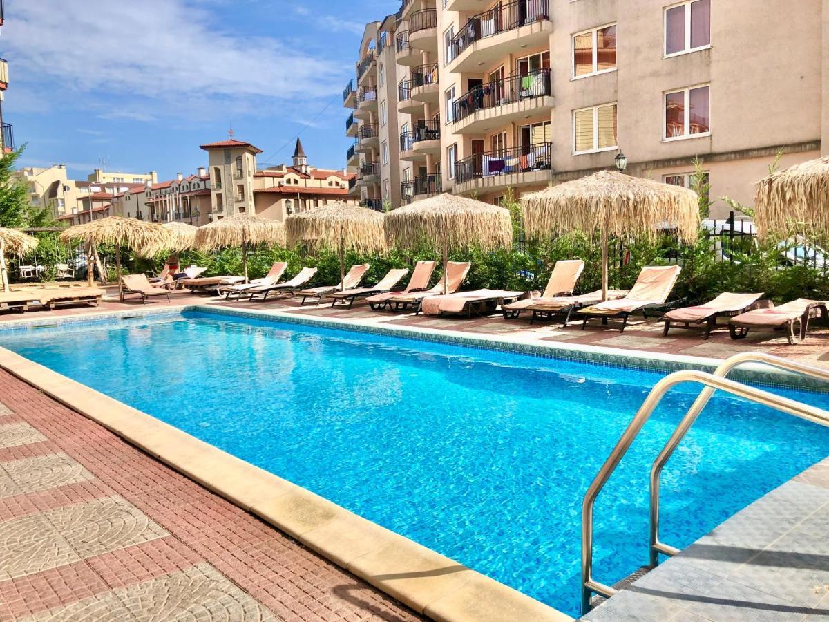 Sunny View Central - Menada Apartments Сонячний Берег Екстер'єр фото