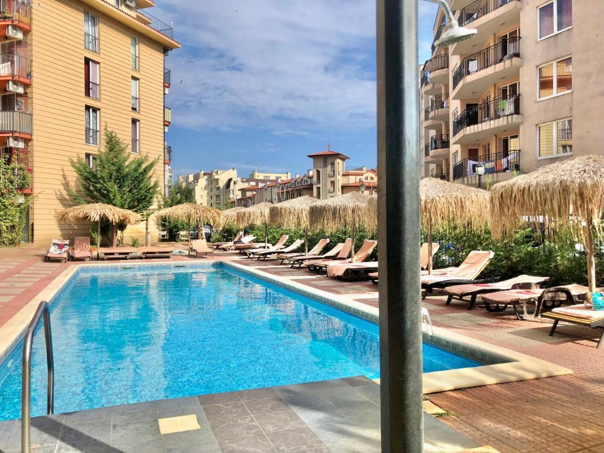 Sunny View Central - Menada Apartments Сонячний Берег Екстер'єр фото