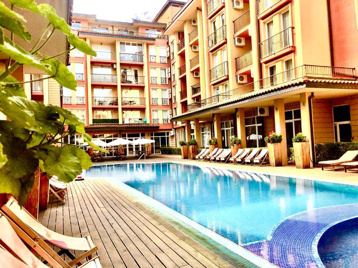 Sunny View Central - Menada Apartments Сонячний Берег Екстер'єр фото
